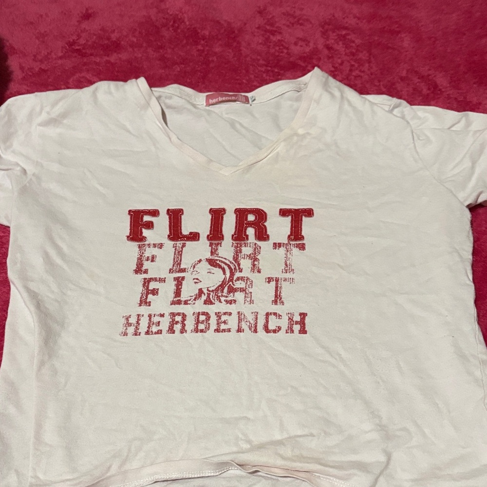 Fitted herbench “flirt” shirt